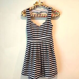Poof Coulture Dress Size Small